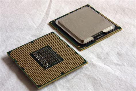 Intel Core i7 (Nehalem) .